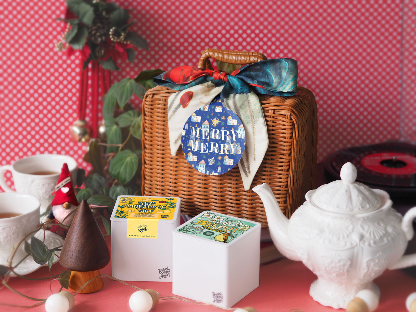 Christmas Gift Set: Yuzu Pineapple Tart + Pearl Jasmine Xiang Pian