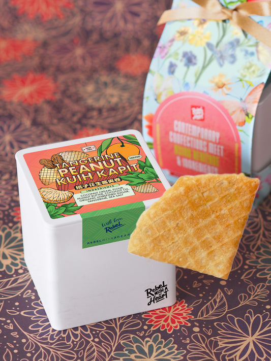 Tangerine Peanut Kuih Kapit