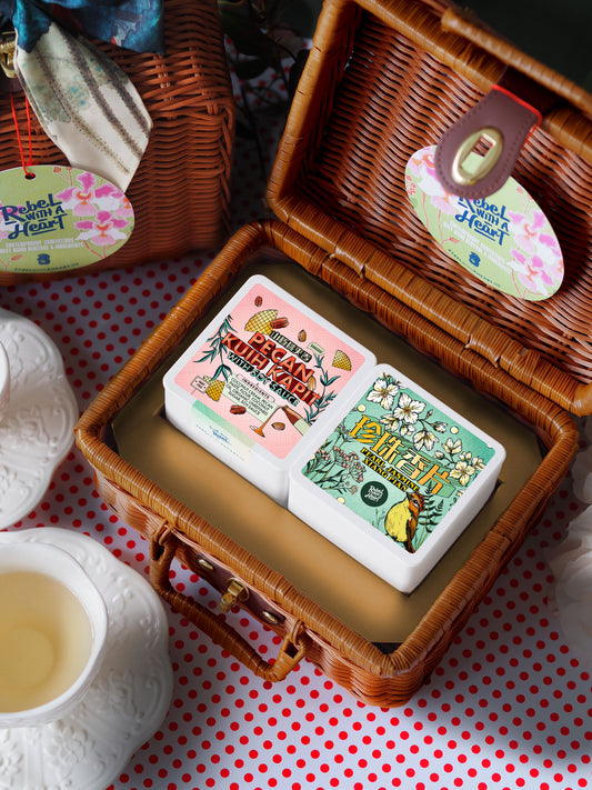 Petite Twin Set: Pecan Kuih Kapit + Pearl Jasmine Xiang Pian