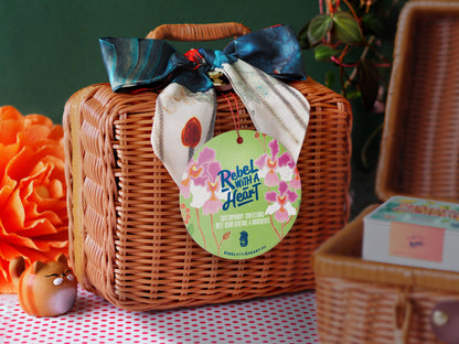 Petite Twin Set: Pistachio Kuih Kapit + Rose Dian Hong